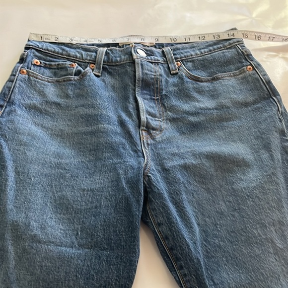 Levi’s Premium Wedgie Straight High Rise Size 29 - Picture 4 of 16
